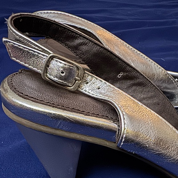 Size 8 Silver Open-Toed Heels - Picture 6 of 6